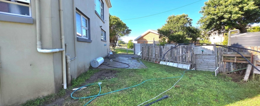 4 Bedroom Property for Sale in Franskraal Western Cape